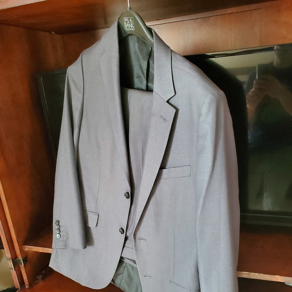 Men's Suit